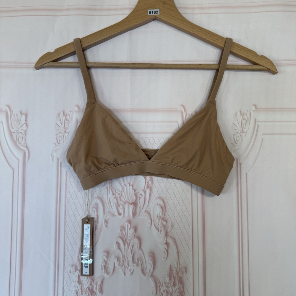 SKIMS Fits Everybody Triangle Bralette Bra Size XS In Ochre NWT